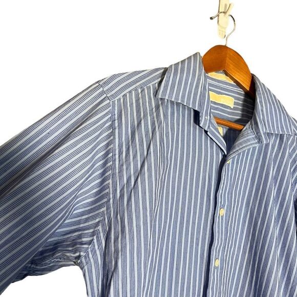 Michael, Michael kors blue button down shirt. Size large - Picture 9 of 9